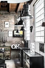 Look Metal Industriel Et Tres Design Pour La Deco Et L Amenagement De La Cuisine Casa Stile Industriale Cucina Industriale E Stile Industriale