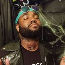 Irving Sandyford's Instagram, Facebook & TikTok