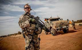 Deutsche soldaten sind in mali attackiert worden. Bundeswehreinsatz In Mali Wie Das Coronavirus Den Kampf Gegen Islamisten Erschwert Politik Tagesspiegel