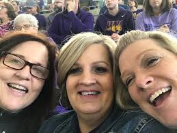 Vicki Tuttle (@vtuttle68)