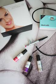 Jun 30, 2020 · this airbrush system stays all day without budging at all. Easy Flawless Skin Airbrush Makeup Tutorial Living After Midnite