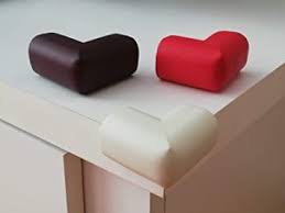 beschermhoekjes voor het huis tafel kindje