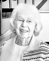 Lenora Shields's Instagram, Twitter & Facebook