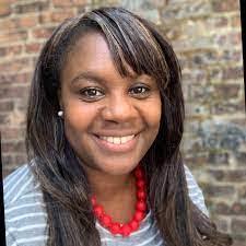 Alison Coman's Instagram, Twitter & Facebook