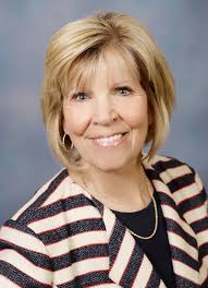 Welcome Club President Kathy Rust!