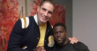 0:51 televizier 174 688 просмотров. Rico Verhoeven Geeft Kevin Hart Lesje Kickboksen Entertainment Telegraaf Nl