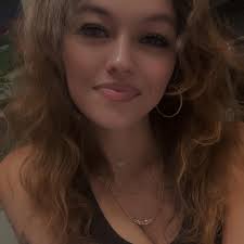 What's wrong with my 6-week-old chicken's comb?