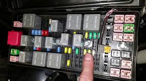 Download 06 mustang fuse diagram. 2009 Mustang Cigarette Lighter Power Outlet Fuse Youtube