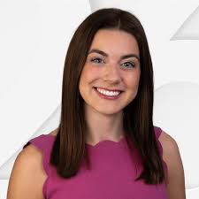 Meteorologist Lauren Larsen‎