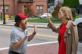 Review A Compellingly Cruel Rosamund Pike In I Care A Lot