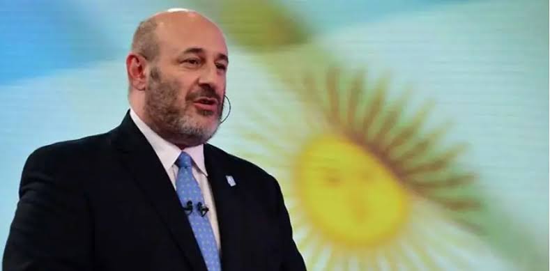 Santiago Cúneo: “Moreno plantea disparates que no tienen nada que ver con  la doctrina peronista” - Revista Zoom
