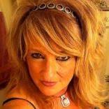 Vicki Torres (viccy83)