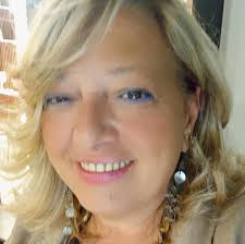 Borrelli ecco il figlio della tiktoker della malaNapoli. Tale madre tale  figlio."