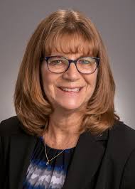 Jeanette Marsh's Instagram, Twitter & Facebook