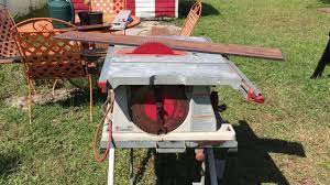 You'll learn that all you need are a couple of scraps to make a handy foolproof woodworking jig. Doing A Table Saw Cut For A Laminate Flooring Job Youtube