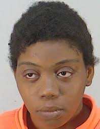 Woman allegedly breaks her sister's glasses during altercation