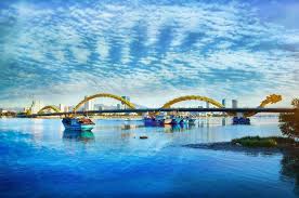 Với những bãi biển dài, xanh trong, không khí trong lành và những món ăn ngon lành. Thue Taxi Ä'a Náºµng Há»™i An 2 Chiá»u Ä'i Du Lá»‹ch Thanh Phá»' Biá»ƒn Ä'a Náºµng