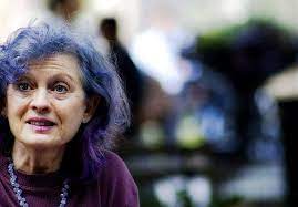 Have you ever wondered why old ladies sometimes have blue or purple hair? Jan A Very Atypical Blue Haired Old Lady Dyed Hair Blue Blue Hair Purple Hair