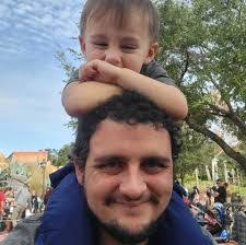 Kenneth Kreisel's Instagram, Twitter & Facebook