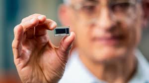 Intel Has Plans to Power AI with Glass Substrates for Its Chips