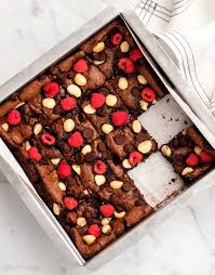 Our curated collection of vegan dessert recipes offers countless ways to satisfy that sweet tooth while still nourishing your health. 30 Best Vegan Desserts Recipes By Love And Lemons