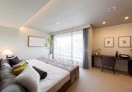 ハイクラスのホテルライクな主寝室 その隣には奥様専用のサロン ア ラ メゾンが 兵庫県西宮市のabcハウジングで見学可能 パナソニックホームズのモデル ホーム2階主寝室 インテリア 家具 ベット インテリア 住宅