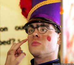 Saluting Toy Soldiers