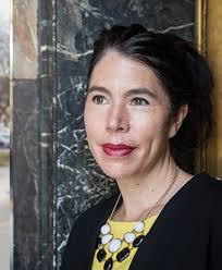 Frances Willson Thompson Cainteoirí an Fhóraim um Cheist Chriticiúil