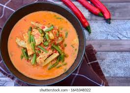 Kuah kacang yang sedap haruslah mempunyai rasa pedas, lemak, masin dan manis yang secukupnya. Sayur Tempe Buncis Kuah Santan Tempeh Stock Photo Edit Now 1641048322