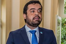 Governador em exercício, Cláudio Castro também é alvo de operação que apura  corrupção