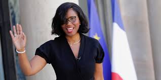 Descubre lo que elisabeth moreno (misslely) encontró en pinterest, la colección de ideas más grande del mundo. Elisabeth Moreno De La Tech A L Egalite Femmes Hommes Au Gouvernement Marie Claire