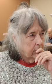 What is up with Patty's hair line !