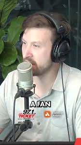 What is "crossing the line" for hecklers at a baseball game?