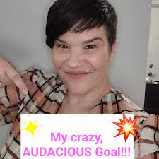 Lisa Meade's Instagram, Twitter & Facebook