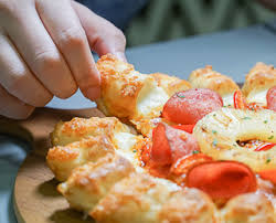 Consulta opiniones sobre pizza hut con puntuación 4 de 5 y clasificado en tripadvisor n.°3.838 de 5.275 restaurantes en kuala lumpur. Pizza Hut Mid Valley Megamall