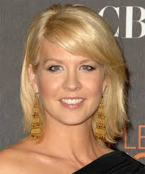 Variety of short hairstyles jenna elfman hairstyle ideas and hairstyle options. 14 Jenna Elfman Hairstyles Hair Cuts And Colors