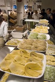 Eataly Opens In Nyc The Beginning Of A European Food Market Wave For The Us Pasta Bar Cafe Food Food Market