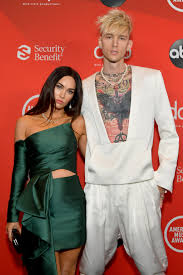 He recently met her kids for the first time. Megan Fox And Machine Gun Kelly At The American Music Awards Popsugar Celebrity