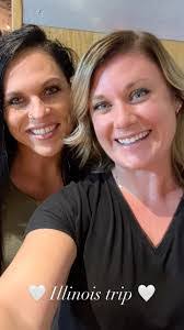 Kimberly Baum's Instagram, Twitter & Facebook