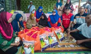 Bayar Duit Borang Rm10000 Rumah Ppr Dijanjikan Tak Dapat Tanjong Karang Terpedaya Dengan Janji Mendapat Kediaman Di Bawa Countries Around The World Isan Ten