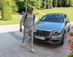 We link to the best sources from around the world. Liverpool Players And Staff Welcome Trent Alexander Arnold To Pre Season Training Sport Galleries Pics Express Co Uk