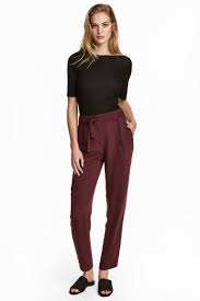 megkotos nadrag burgundivoros noi h m hu modestil modische hosen hose mit bindegurtel