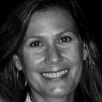 Tamara Bloom's Instagram, Twitter & Facebook