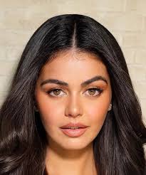 Janine Gutierrez (Janine Gutierrez)