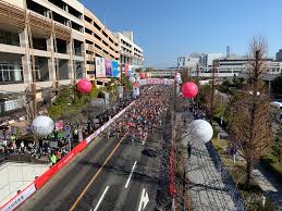 23 hours ago · the early pace was predictably conservative, with 46 women within two seconds of each other through 10k in 2:33 marathon pace. Fast 5 000 Finisherinnen Bei Frauen Marathon In Japan