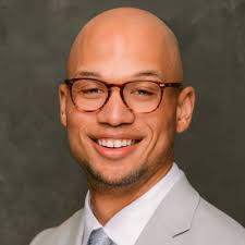 The past few weeks have been full of milestones—I passed the bar exam, ran  my first marathon (in the pouring rain 😅), and started as associate at  Jones Day. Along the way,