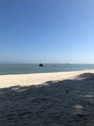Während die kinder am strand sandburgen bauen oder im meer planschen, können es sich die eltern beim sonnenbaden gut gehen lassen. Mercure Penang Beach Bewertungen Fotos Preisvergleich Malaysia Tripadvisor