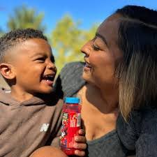 Amanda Fleckenstein's Instagram, Twitter & Facebook