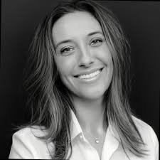 Excited to share that after an incredible 4 yr journey at Clutter, I've  pivoted to VC and joined Greycroft to build and lead the People function  internally and also partner with our