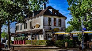 La Piazza Cafe-Osteria